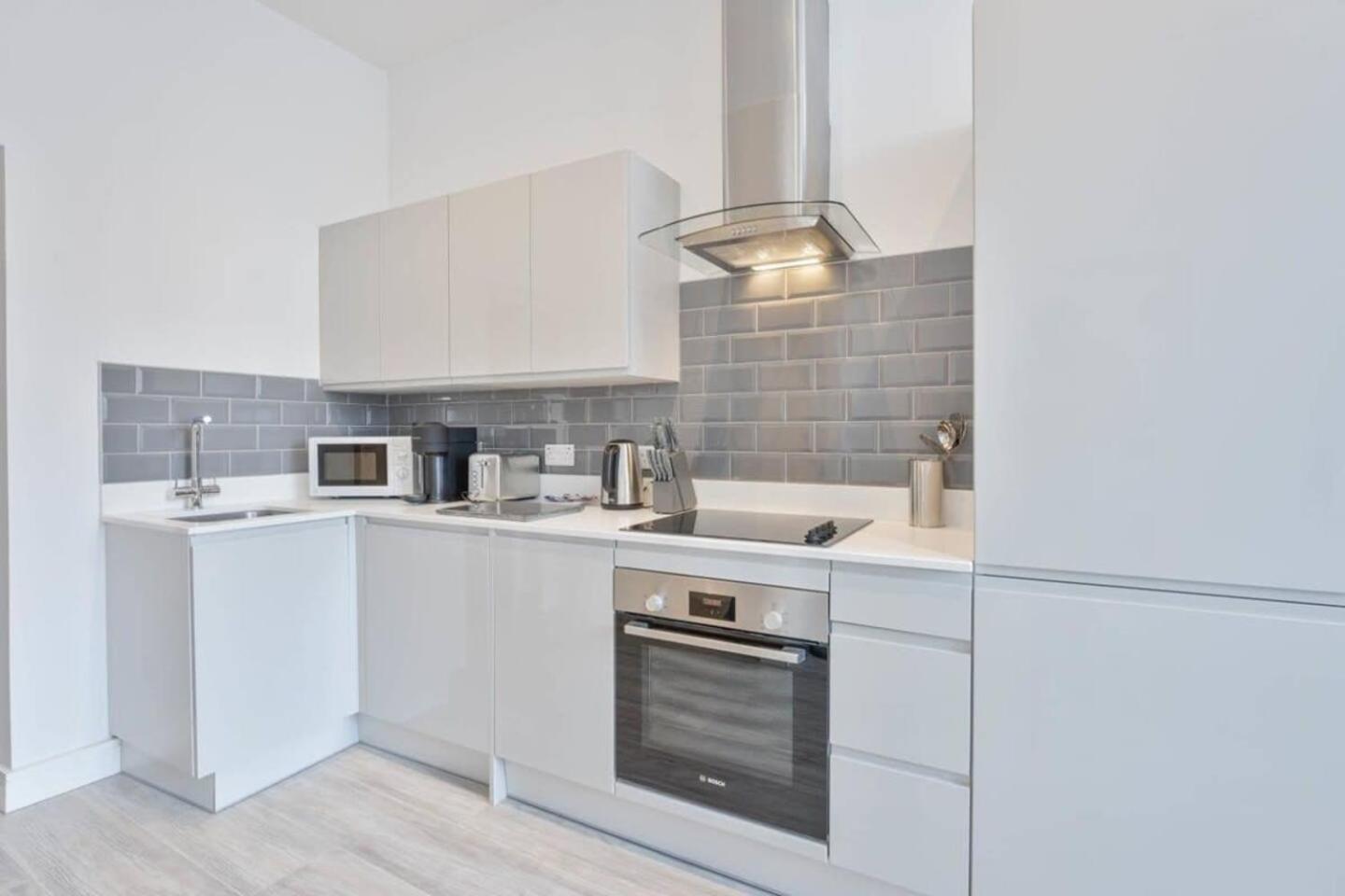 Pass The Keys Flat 1 - Spacious Modern 1 Bedroom Flat Apartment Birmingham